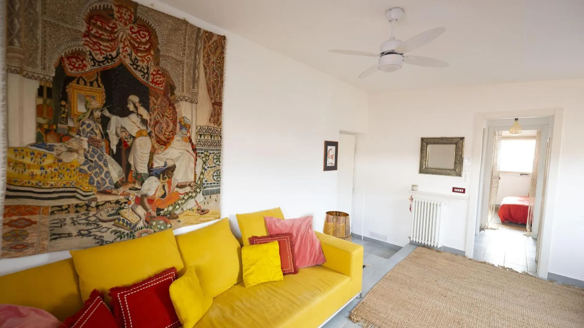 Romantic Terraced Escape In Elegant Neighbourhood דירה